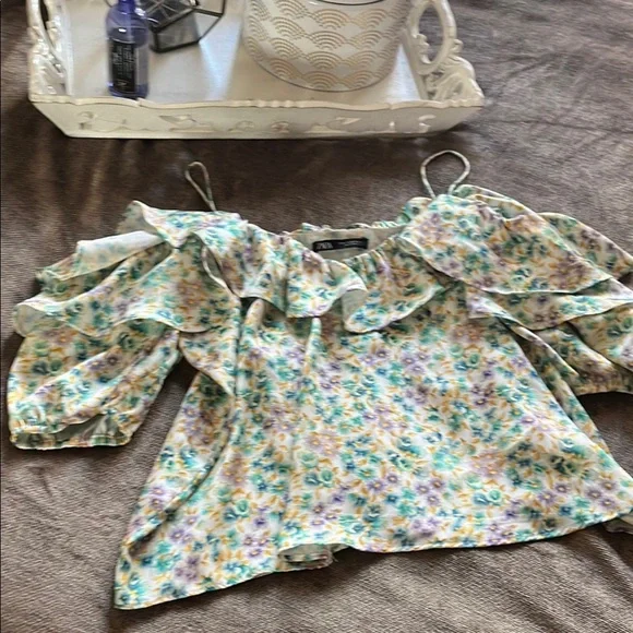 Zara Floral Off-Shoulder Ruffled Top, Size Medium - Picture 2 of 6